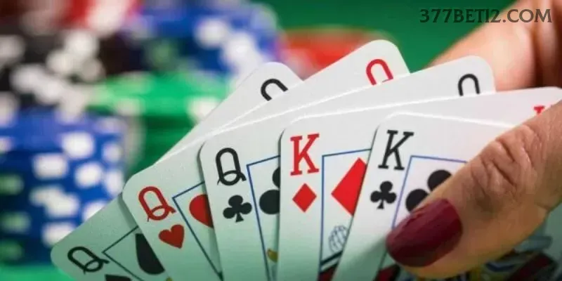 Imagem promocional da 377bet mostrando a plataforma e suas vantagens
